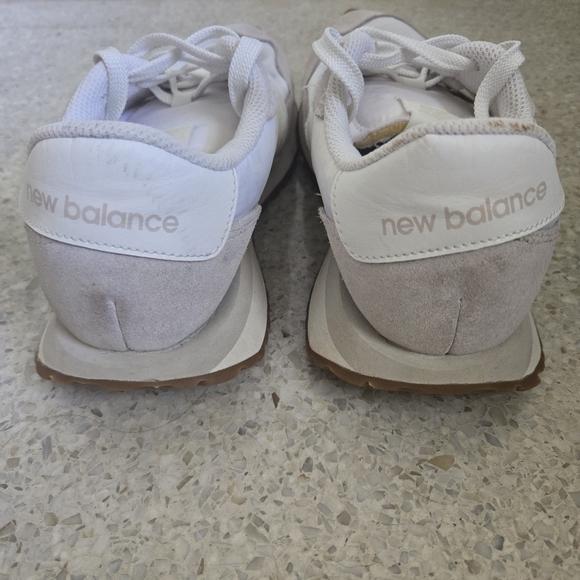 New Balance 237 - Picture 8 of 15